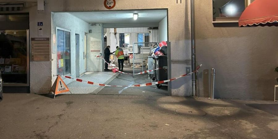 Bei einem Brand am Sonntagabend in Winterthur entstand ein Sachschaden von mehreren hunderttausend Franken.