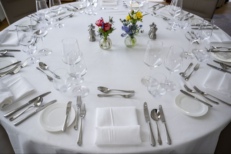 Eine Person wurde aber krank, die Gruppe taucht zu acht auf.