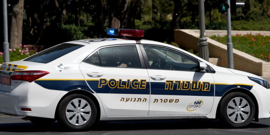 ARCHIV - Ein israelischer Polizeiwagen. Foto: Carsten Rehder/dpa