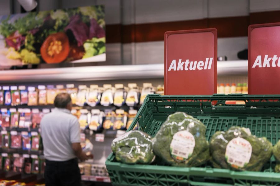 Ganze 3000 Franken hat sich der Mann über drei Monate ergaunert. (Symbolbild)