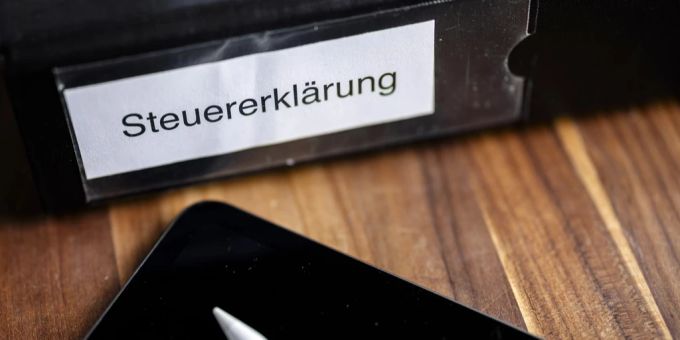 Der Kanton Luzern verzeichnet weniger Selbstanzeigen bei den Steuern. (Symbolbild) Steuererklärung Aargau