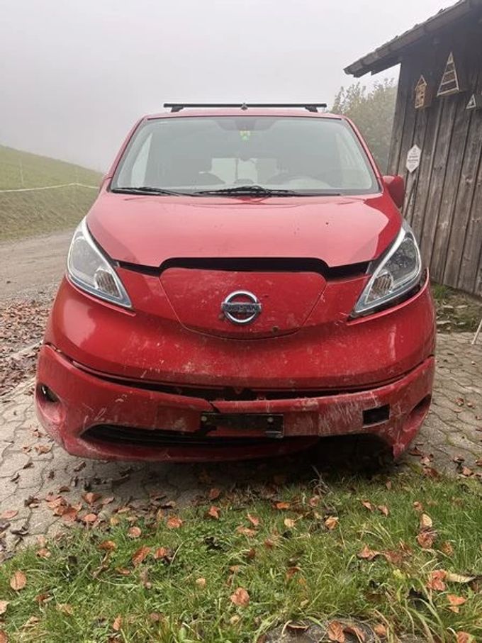 Der Jugendliche hat sich bei der Strolchenfahrt nicht verletzt. Unfall