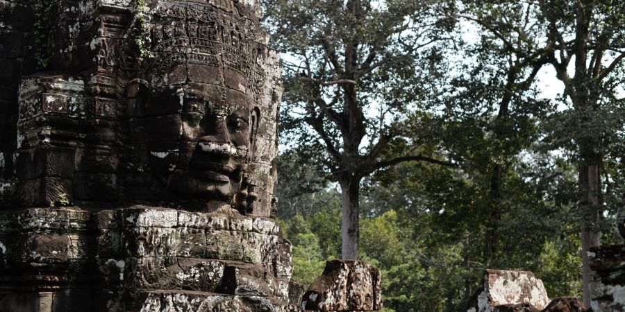 Der Tempel Bayon ist wegen seiner 200 in Stein gemeisselten lächelnden Gesichter weltberühmt. (Archivbild)