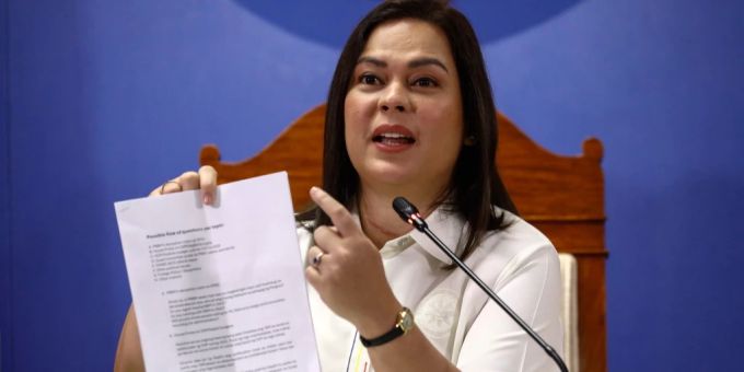 Die philippinische Vizepräsidentin Sara Duterte kritisierte den philippinischen Präsidenten Ferdinand Marcos Jr. und warf ihm vor, für das Amt des Präsidenten ungeeignet zu sein. Sara Duterte