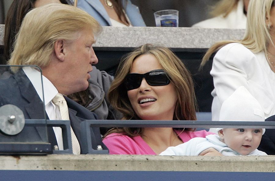 2006 halten die beiden schliesslich Barron William Trump in den Armen. (Archivbild)