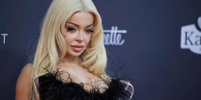 Katja Kranavice nimmt an einem Tiktok-Trend teil. Katja Krasavice