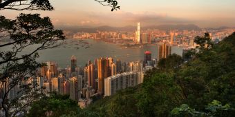 Blick vom Berg auf Hongkong.