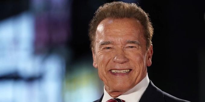 Schauspieler Arnold Schwarzenegger posiert für die Fotografen bei der Japan-Premiere von «Terminator: Dark Fate» in Tokio, am 6. November 2019. Arnold Schwarzenegger