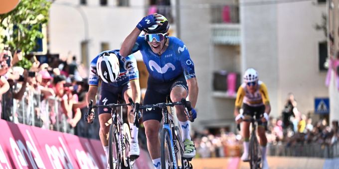 Kann sein Glück kaum glauben: Pelayo Sanchez nach seinem Sieg bei der 6. Etappe des Giro d'Italia. Giro d'Italia