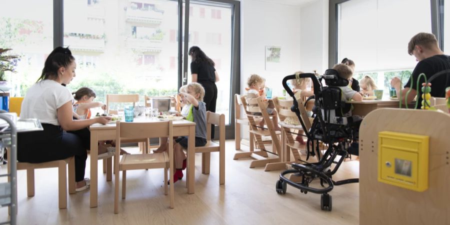 Kinder Betreuung extern
