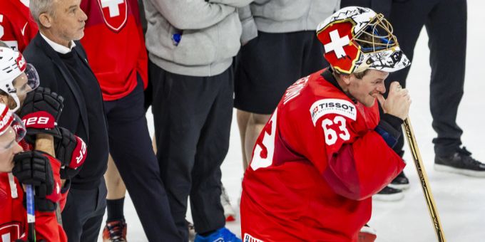 Leonardo Genoni nach dem verlorenen WM-Final. Die Wahl zum MVP ist ein schwacher Trost. Schweizer Nati