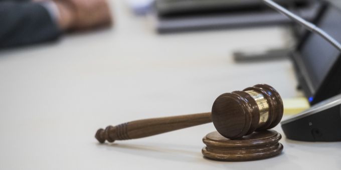 Ein Täter wird als schuldunfähig eingestuft – was macht das mit den Angehörigen? Gericht