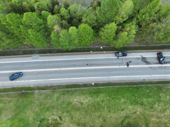 Die Unfallstelle der Kollision in Splügeln von oben. Unfallstelle