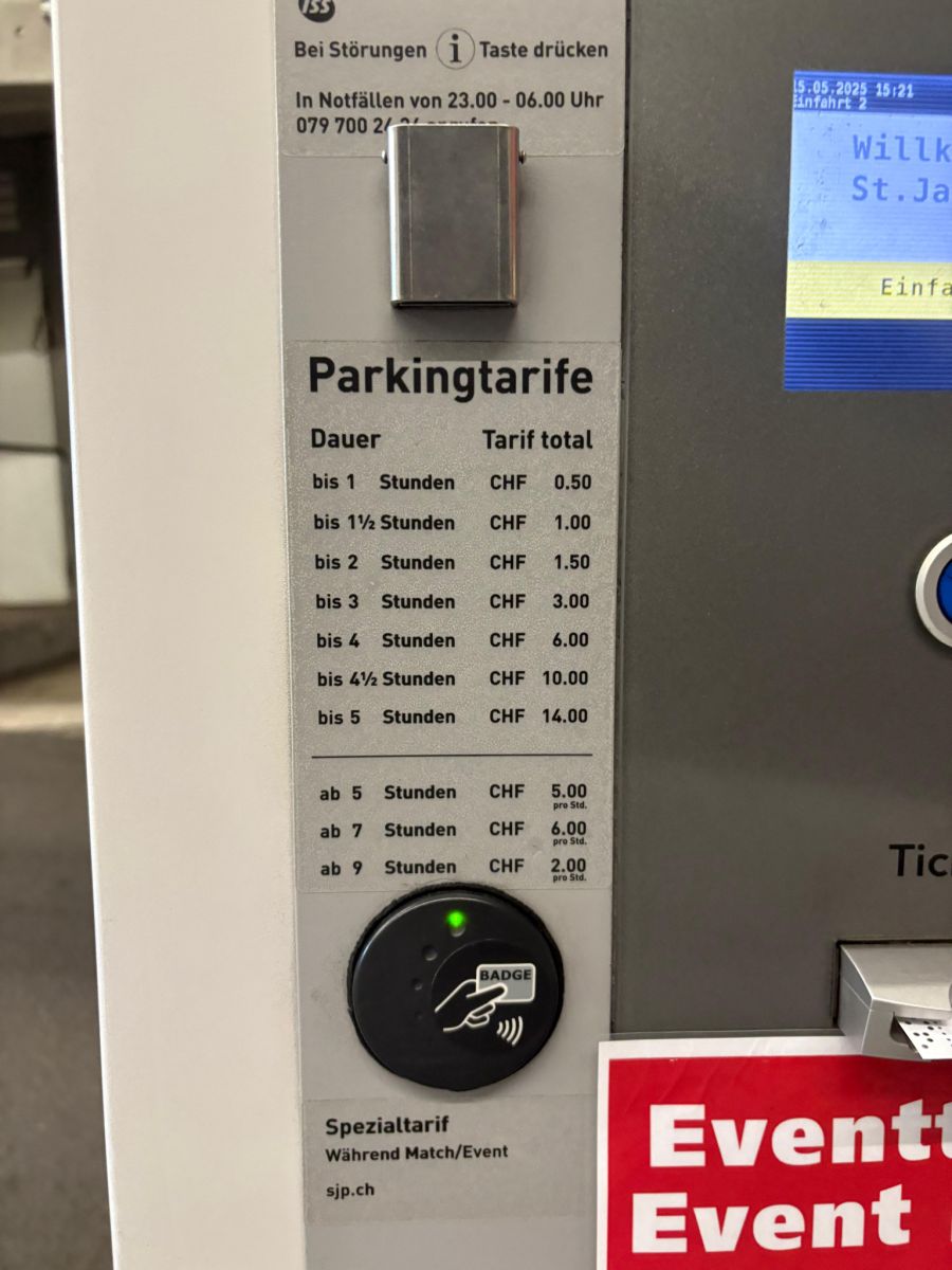 Teils kostet das Parkieren während eines Events viermal mehr als zu normalen Zeiten.