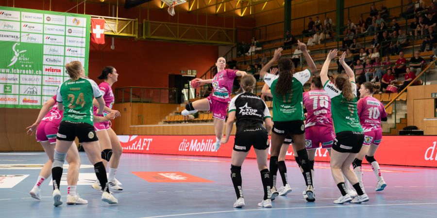 Nuria Bucher