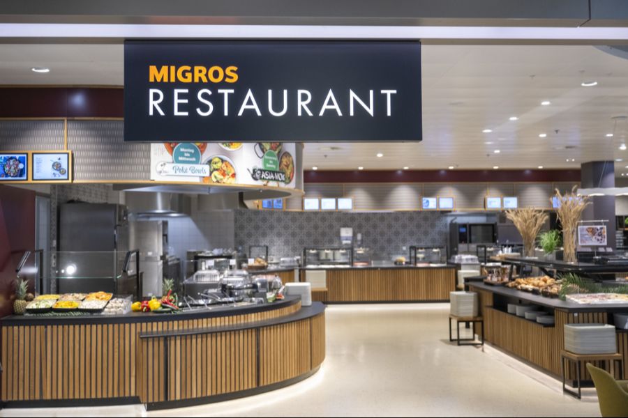 Auch in den Migros-Restaurants ist der Kaffee seit Februar 2025 teurer. (Symbolbild)