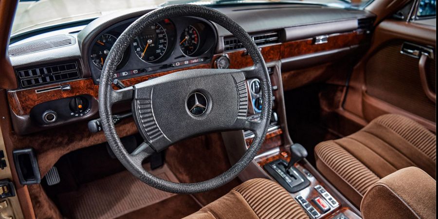 Mercedes-Benz 450 SEL 6.9