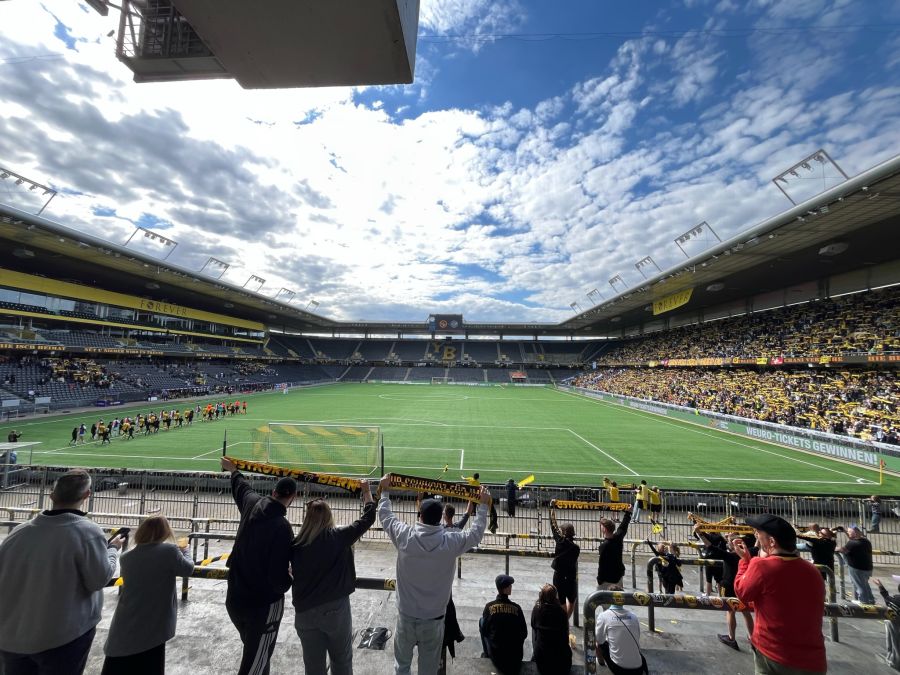 Die Fans strömten in grosser Zahl ins Wankdorf.