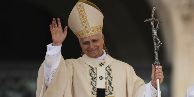 Bei der Amtseinführung von Papst Leo kam es zu einem Protokollbruch, für die er von seinen Anhängern gefeiert wird. Leo Amtseinführung