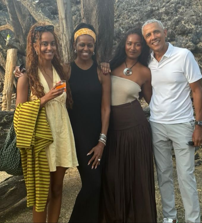 Barack und Michelle Obama mit ihren Töchtern Malia (links) und Sasha. Michelle Obama