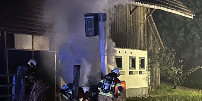 Blitzer Brand Bauernhaus Feuer