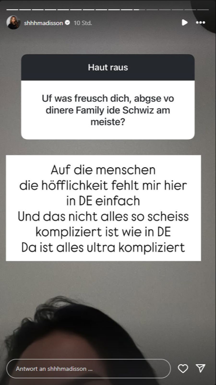 Die «Bachelor»-Kult-Kandidatin sagt offen, was ihr im Nachbarland nicht passt.