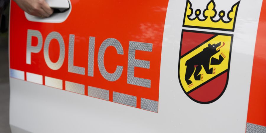 Eine Motorradfahrerin verletzte sich am Samstagnachmittag in Merligen, Gemeinde Sigriswil, derart schwer, dass sie mit einem Helikopter ins Spital geflogen werden musste. (Archivbild)