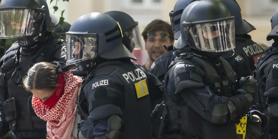 basel demo