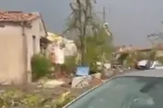 Pomas Frankreich Tornado