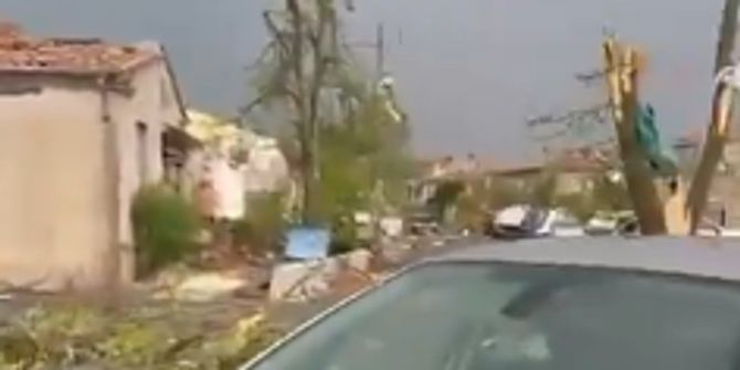 Pomas Frankreich Tornado