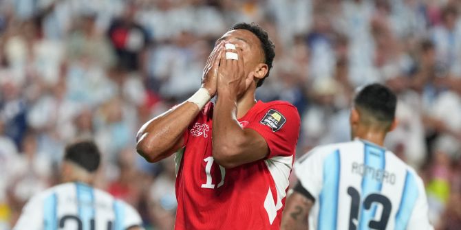 Dan Ndoye reagiert im Spiel der Nati gegen Argentinien.