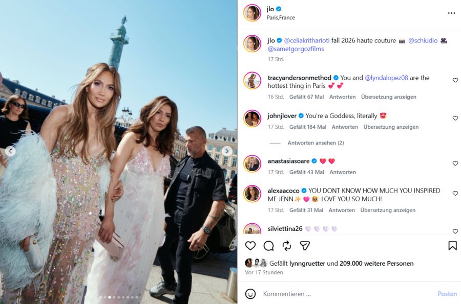 Jennifer Lopez geht einmal mehr im schlüpfrigen Dress auf Blickfang.