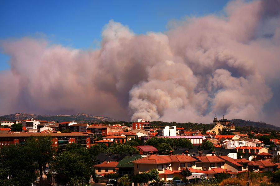 In Spanien und Frankreich wüten verheerende Waldbrände.