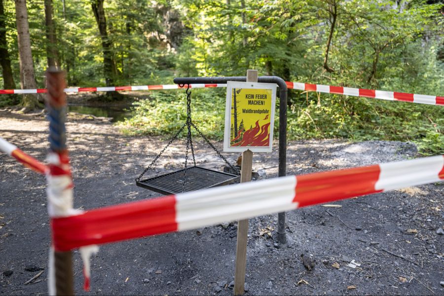 Es ist weiterhin trocken und vielerorts gilt weiterhin ein absolutes Feuerverbot.