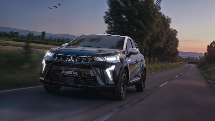 Der neue ASX präsentiert sich mit der markanten Dynamic Shield-Front von Mitsubishi Motors und wirkt dadurch robust und dynamisch.