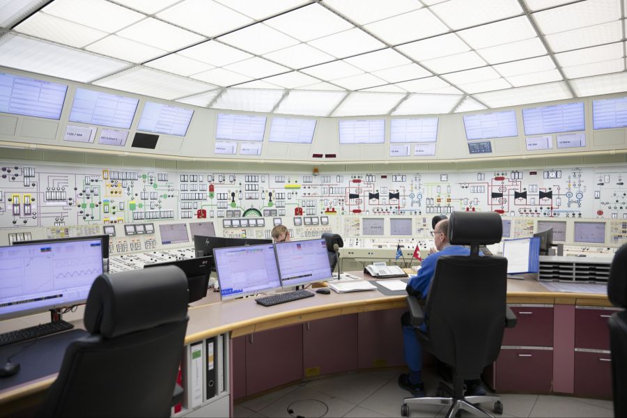 Das russische Unternehmen Rosatom bleibt trotzdem unverzichtbar. Denn das geförderte Uran wird über eine Route nach Russland transportiert.
