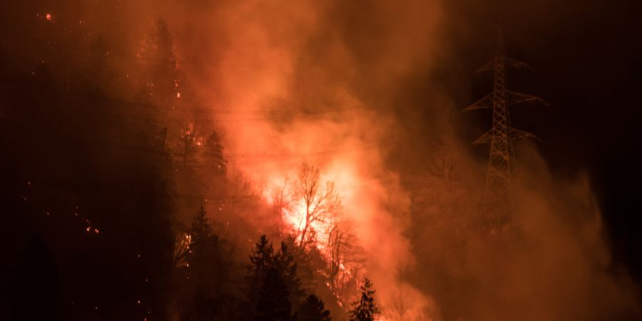 Die Feuerwehr in Graubünden hat aus dem Grossbrand 2016 in Misox ihre Lehren gezogen.
