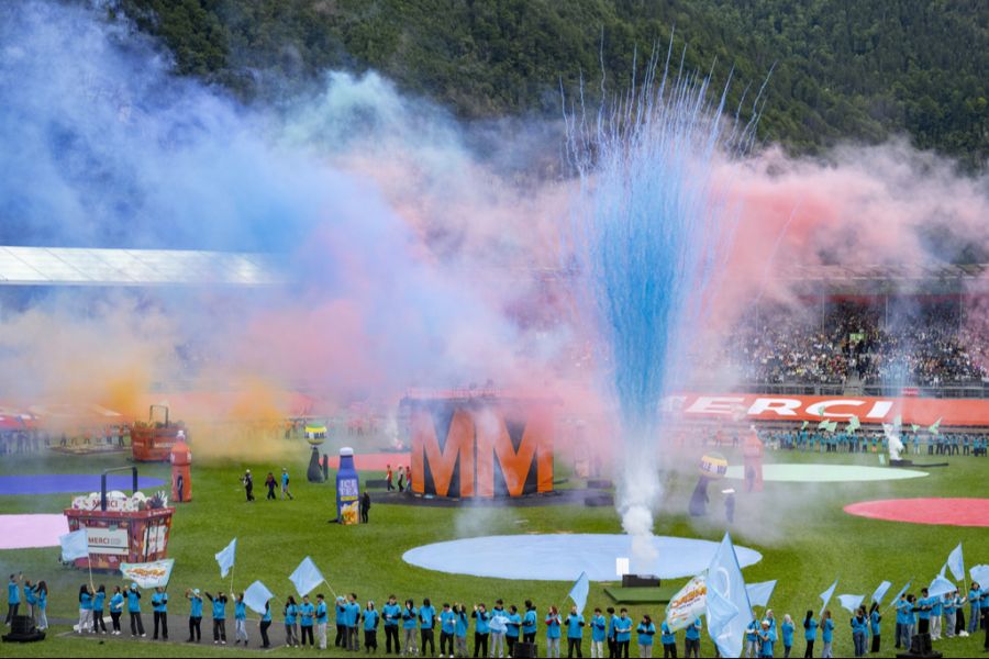 Zum Jubiläum veranstaltete die Migros ein zweitägiges Fest auf dem ESAF-Areal in Mollis GL.