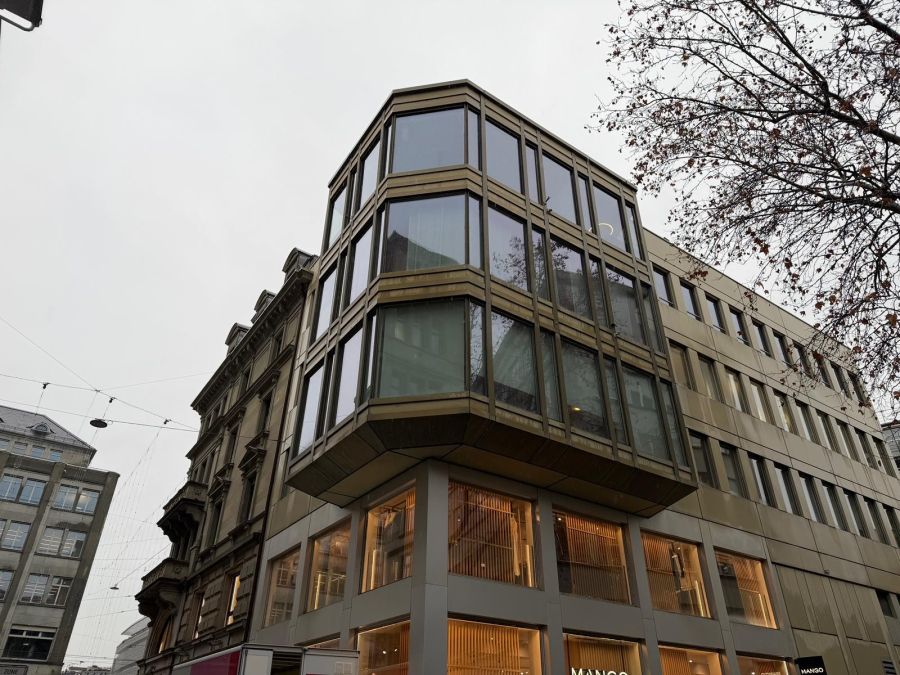 Das Objekt wird als «ehemaliges Büro gegenüber Brannhof/Globus» vermietet.