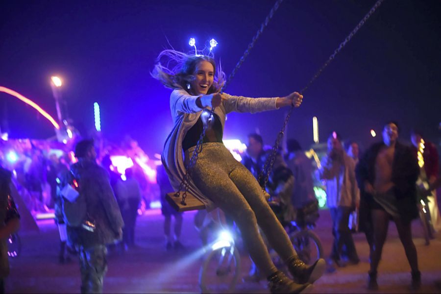 Beim Burning Man Festival wird Tag und Nacht gefeiert. (Archivbild)