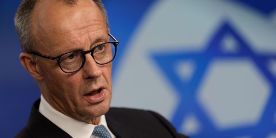 Der deutsche Bundeskanzler Friedrich Merz hat sich klar gegen eine Einmischung der Nato ausgesprochen.