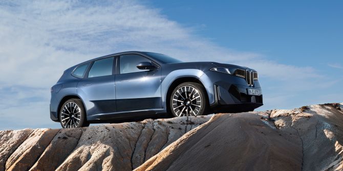 BMW iX3