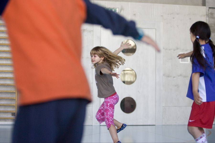 Diese sehen unter anderem eine Diversitätsquote vor. Männer und Frauen sollen im obersten Leitungsorgan ausgewogen vertreten sein. (Symbolbild)