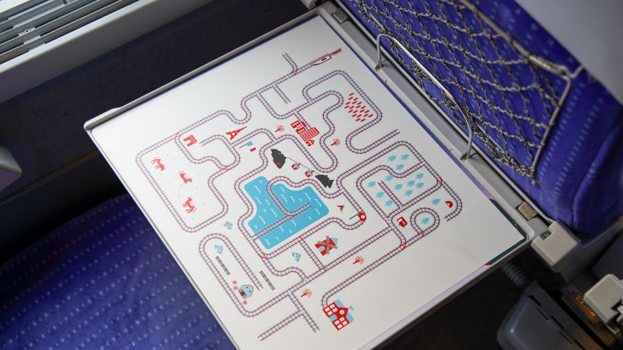 TGV Lyria Familienbereich Tischchen