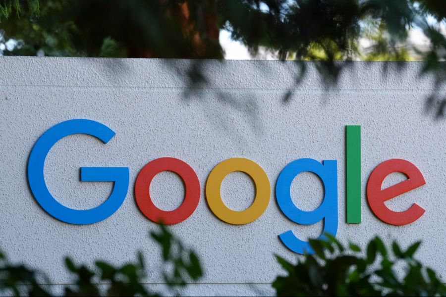 Werbegelder fliessen laut Tamedia zunehmend zu globalen Plattformen wie Google oder Meta ab.