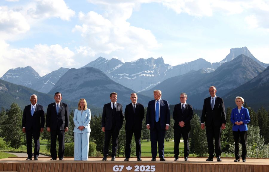 g7