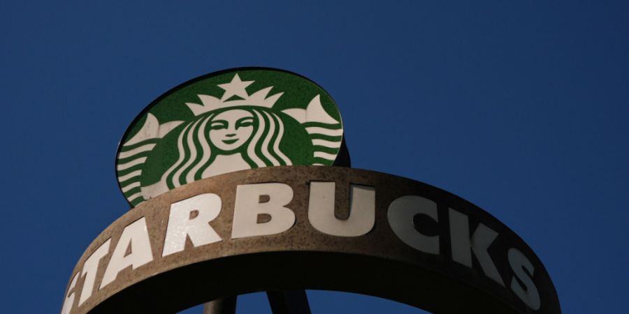 Der US-Konzern Starbucks eröffnet erstmals Cafés in der chinesischen Region Xinjiang. (Archivbild)