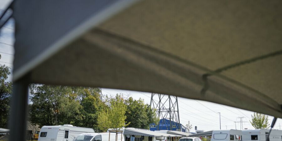 Plätze für Fahrende sind im Kanton Baselland zu knapp. Ein revidiertes Gesetz sieht mehr Verantwortung beim Kanton und eine Entlastung der Gemeinden vor. (Symbolbild)