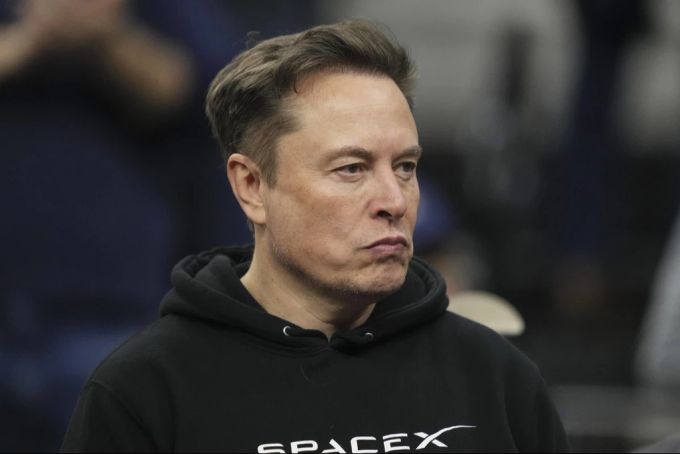Elon Musk kritisierte die Geschlechtsangleichung seiner Tochter in Interviews.. Elon Musk