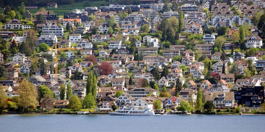 Goldküste Zürichsee Häuser